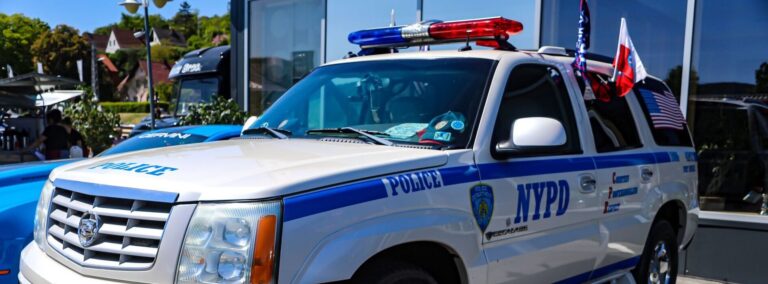 Cadillac Escalade (Police)